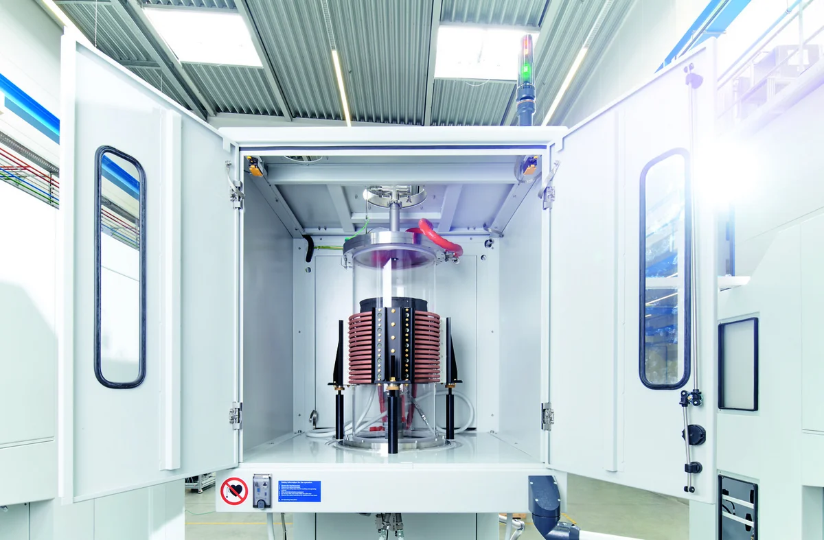 Open chamber of a SiCma system.
