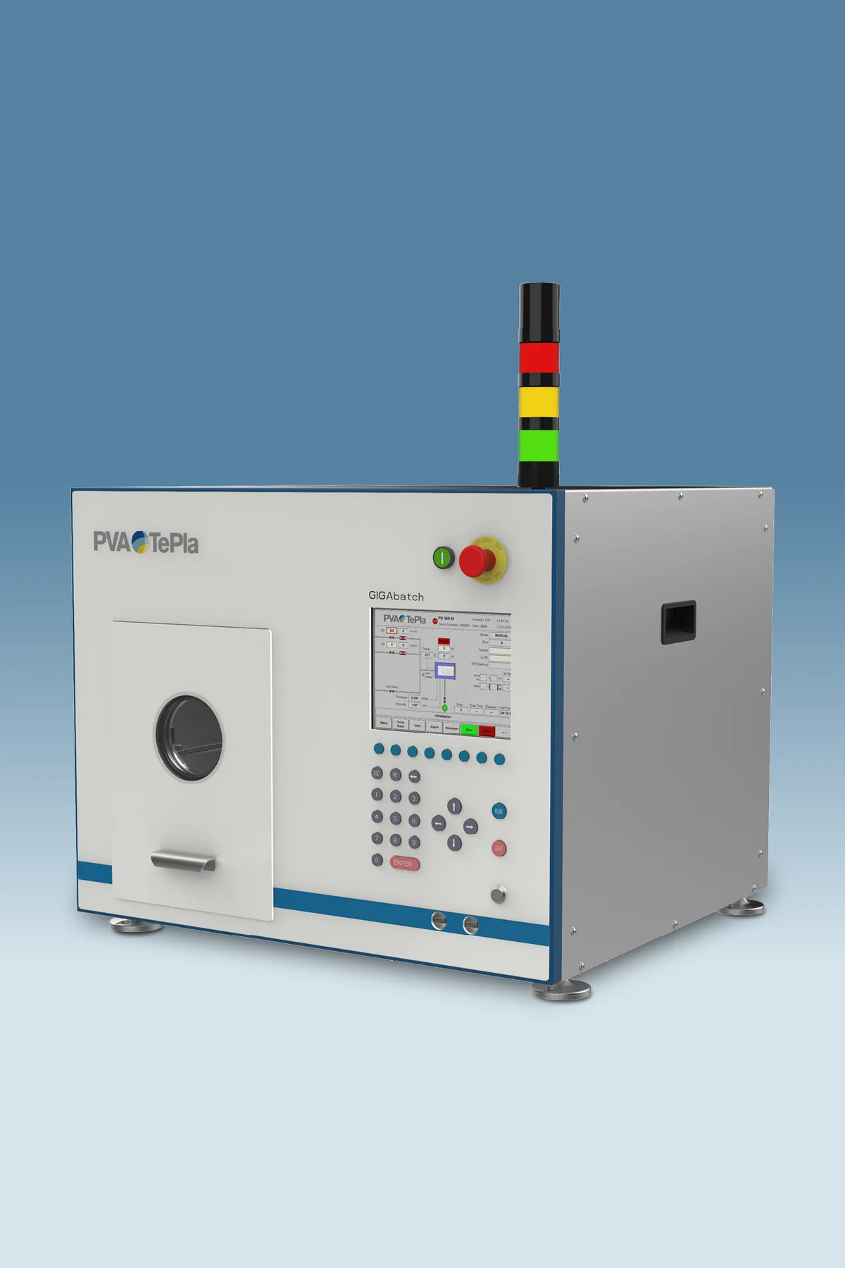 Industrielles Vakuum-/Plasmasystem mit Bedienfeld und Signalleuchtenturm.