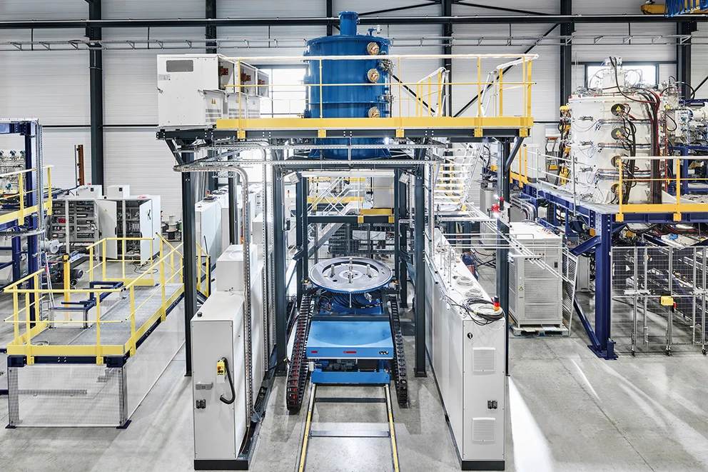 chemical vapor deposition furnace in a industrial surrounding